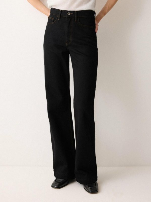 Hannahclow.shopf484296156 3