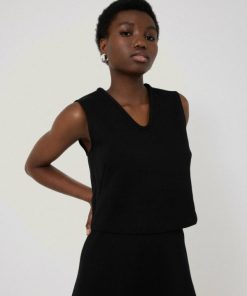 Hannahclow.shopf5c66d66f1 2